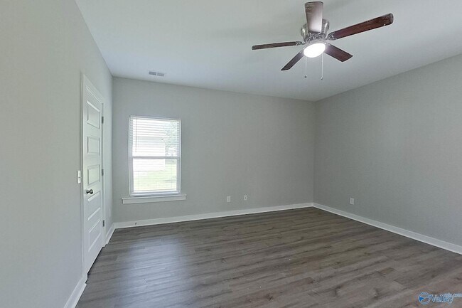 Building Photo - 344 White Oak Cir