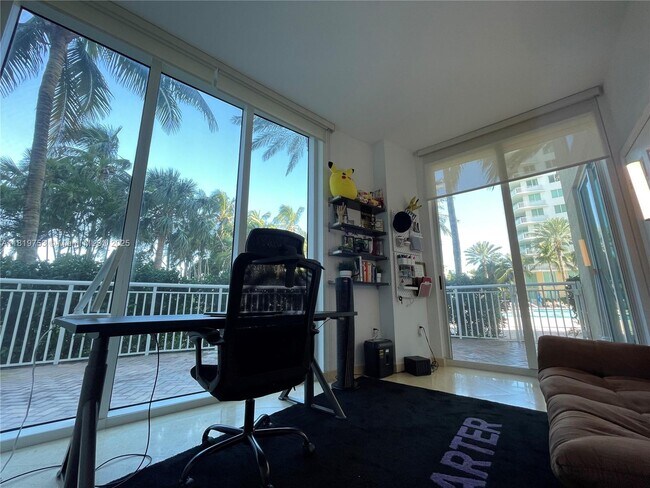 Building Photo - 1745 E Hallandale Beach Blvd