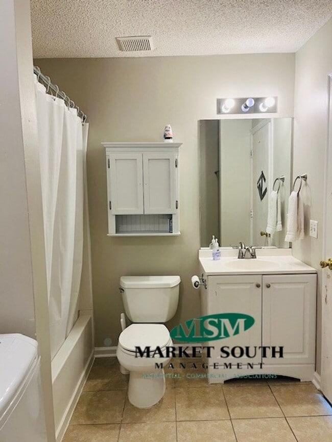 Building Photo - 3 Bedroom Beauty in Laurelwood Plantation- SPECIAL OFFER!!!