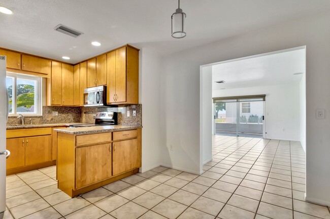 Building Photo - Beautiful 2bed/2bath Home for Rent with St...