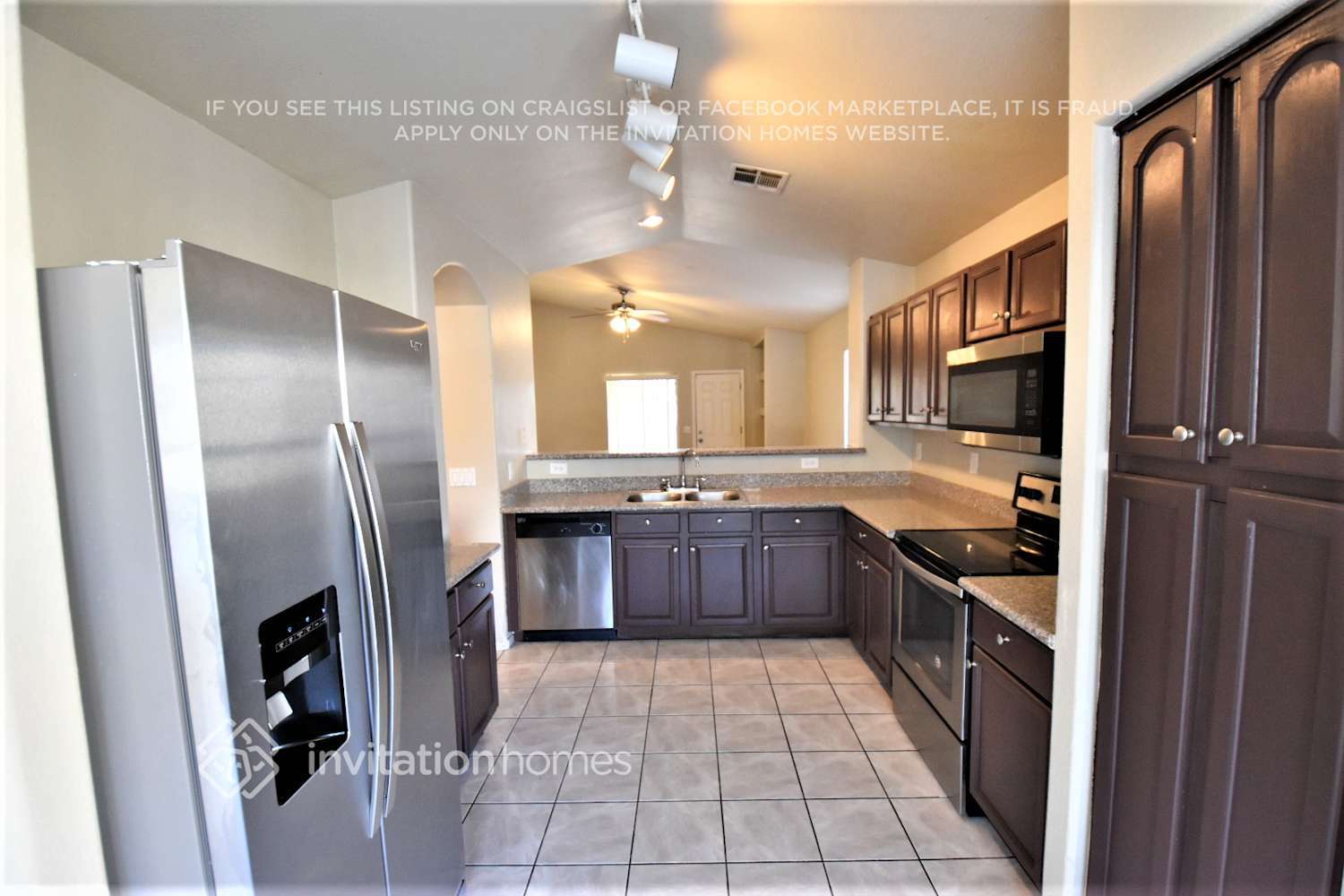 Building Photo - 2046 N 90th Ln