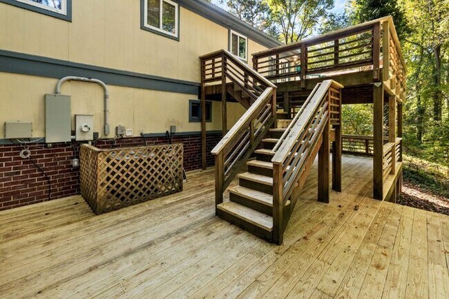 Building Photo - Spacious 5 Bedroom Home in Midlothian - $2,800/mo