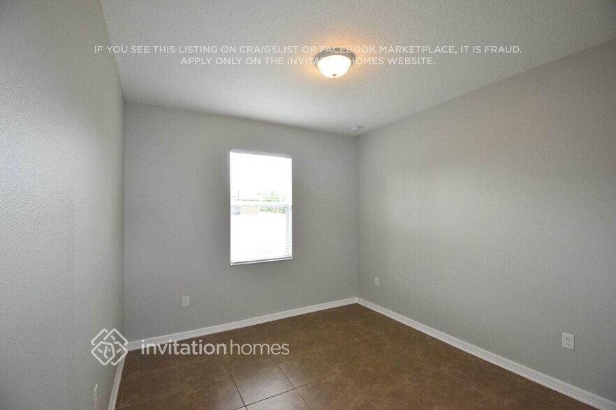 Building Photo - 2425 Misty Cove Cir