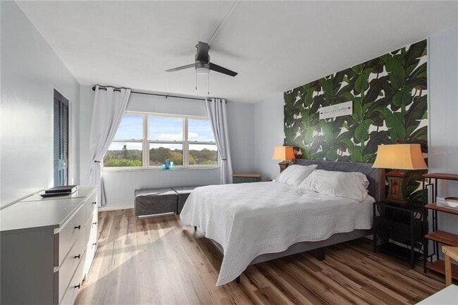 Building Photo - 1235 S Highland Ave