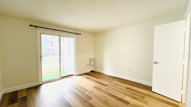 Building Photo - 18 Walden Dr