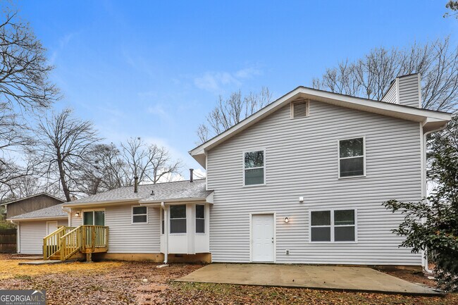 Building Photo - 2246 Camden Ct