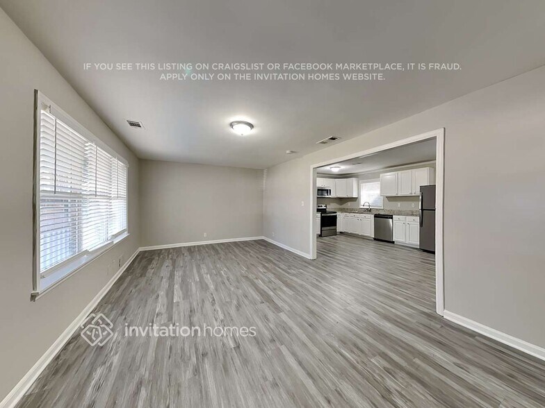 Building Photo - 2932 Heather Dr