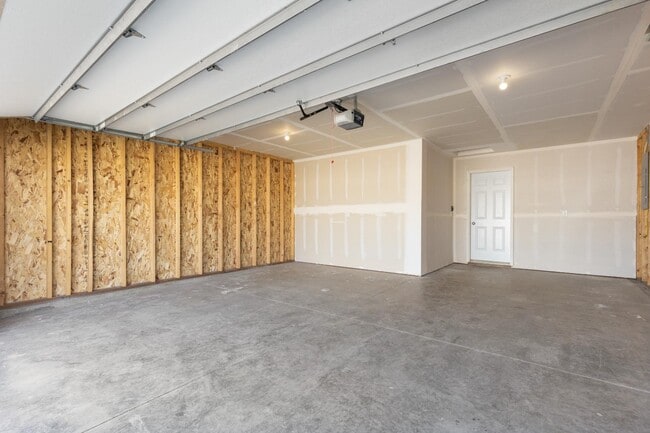 Building Photo - 413 Henry Potter Rd