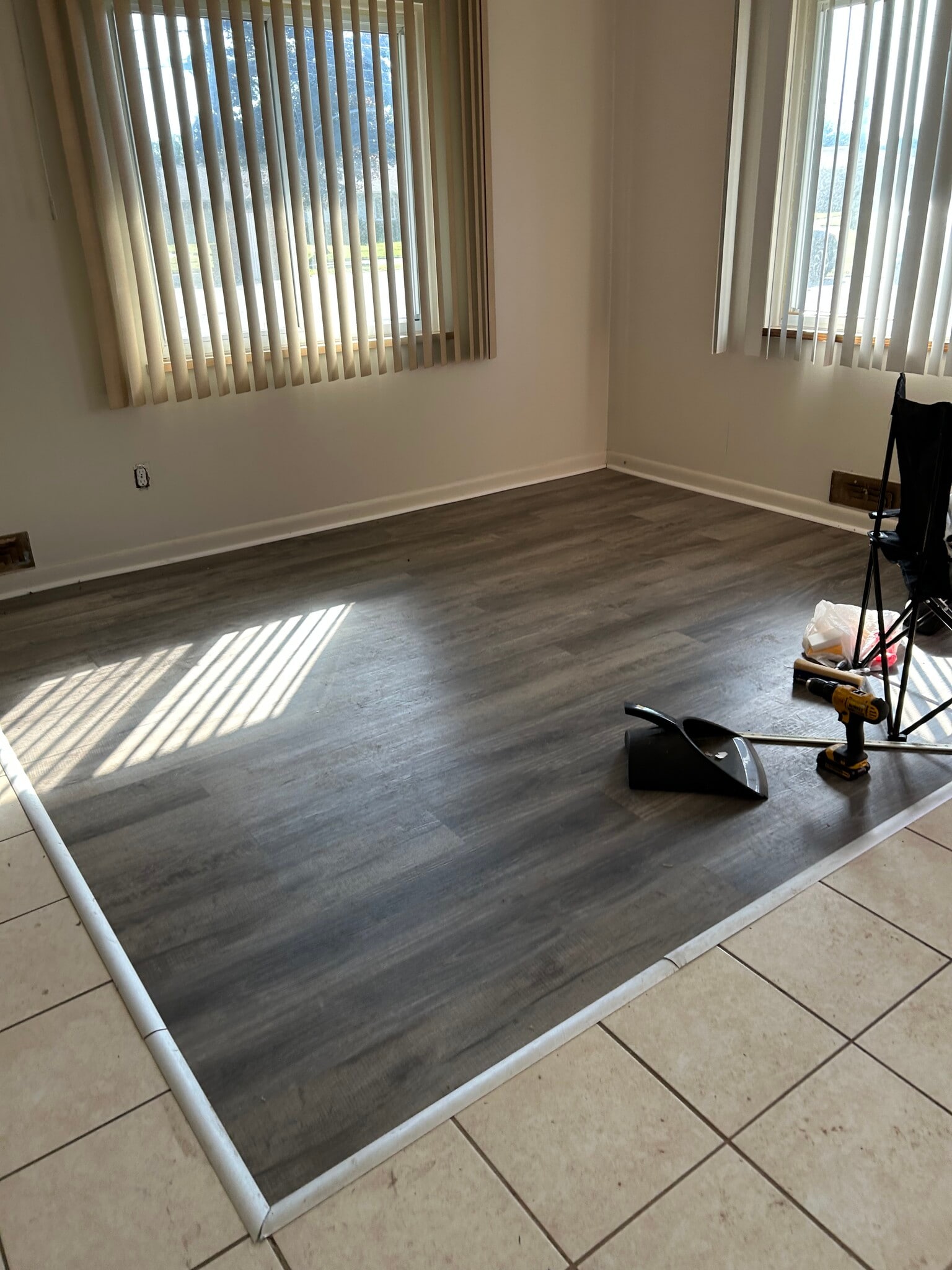 Living room - 11241 Westborough Rd