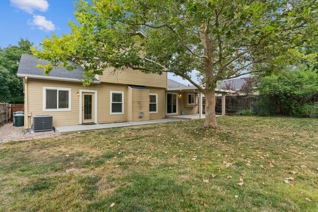 Building Photo - 5998 S Wallflower Pl