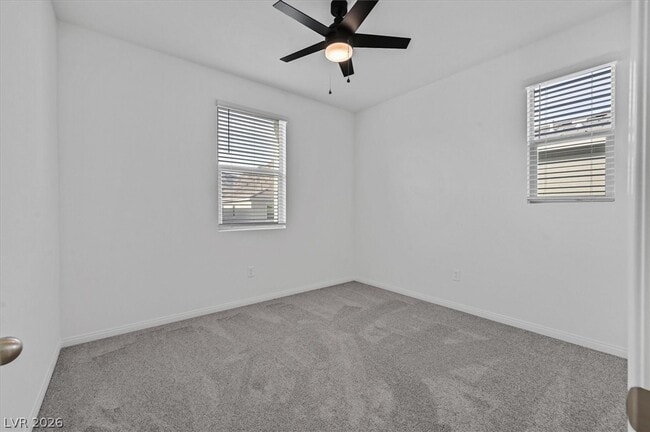 Building Photo - 1520 Little Penguin St