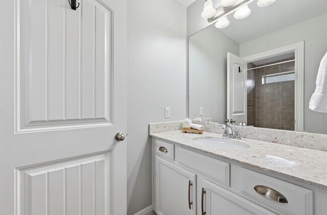 Building Photo - 15909 Villa Frontera Dr