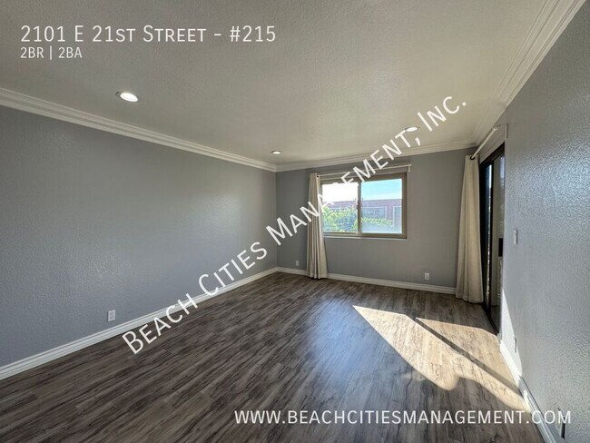 Building Photo - 2101 E 21st St