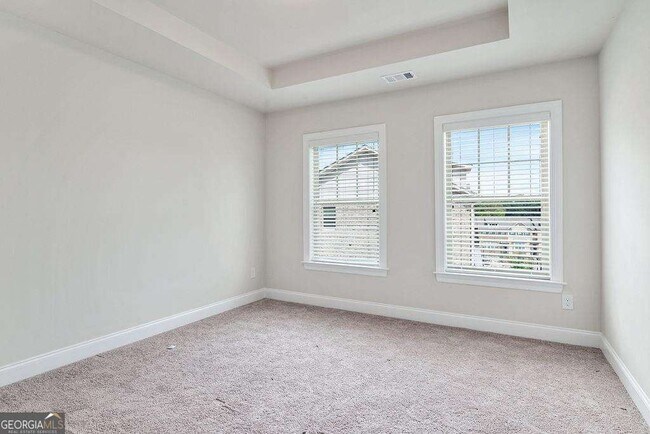 Building Photo - 1395 Harris Way S