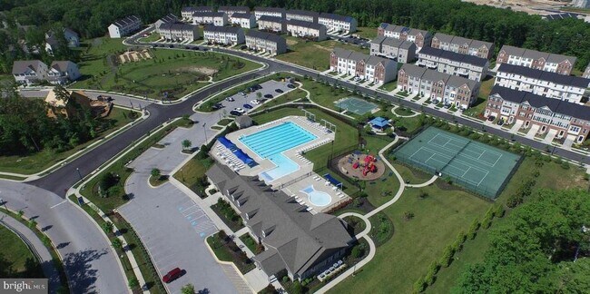 Building Photo - 7568 Stonehouse Dr