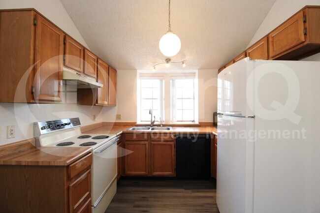 Building Photo - 8111 W Wacker Rd