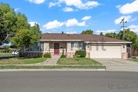 Building Photo - 38440 Farwell Dr
