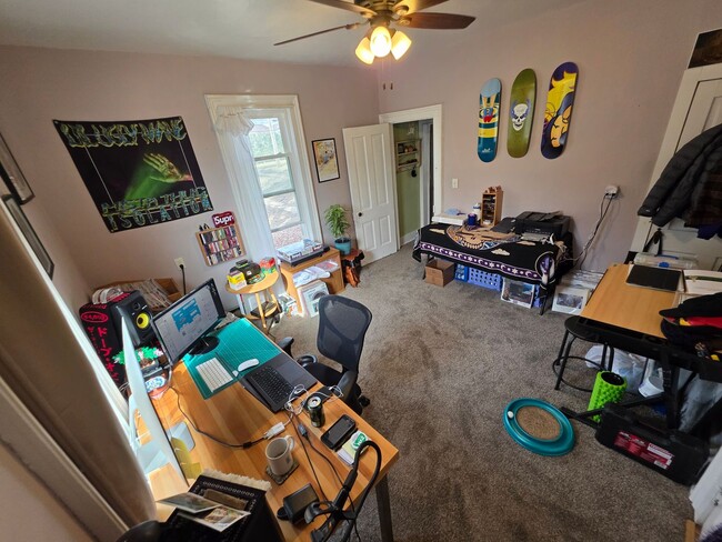 Building Photo - 1216 Water St