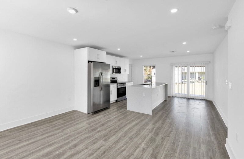 Building Photo - 1949 Quintero Ln