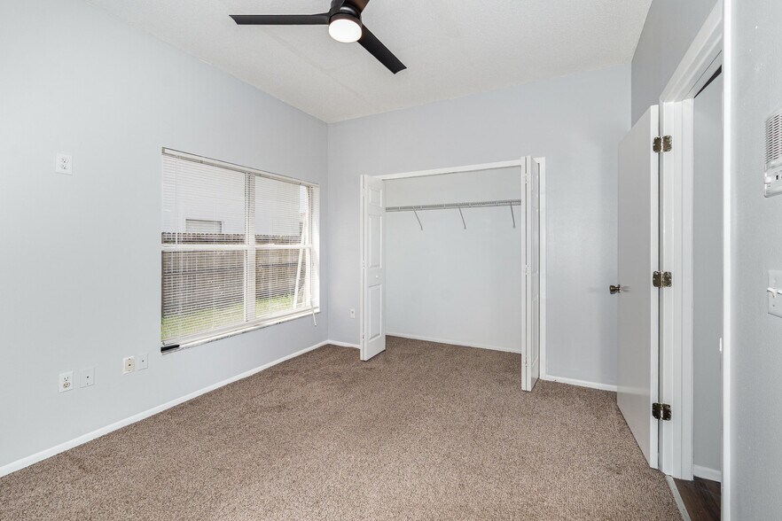 Building Photo - 1264 Falconcrest Blvd