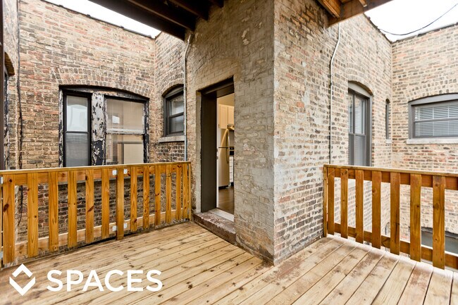 Building Photo - 849 W Lill Ave