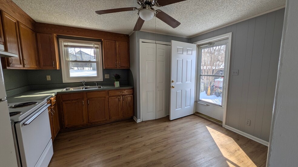 Building Photo - 2068 Annandale Ct