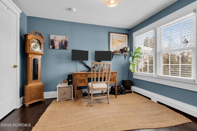 Building Photo - 555 Ocean Rd