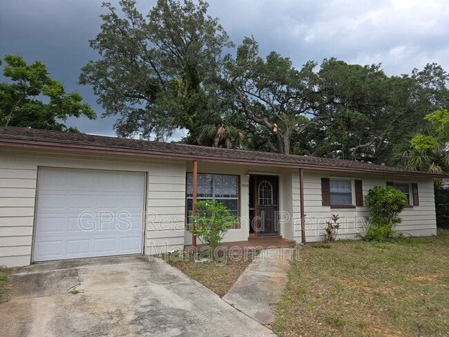 Primary Photo - 1030 Pine Valley Ln