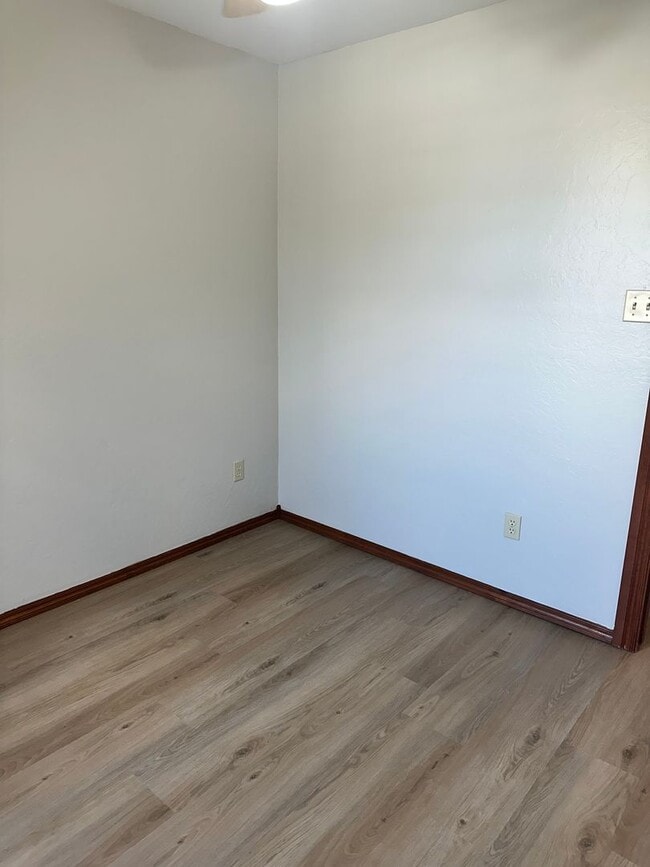 Building Photo - Great Home located in Dove Creek!$250.00 o...