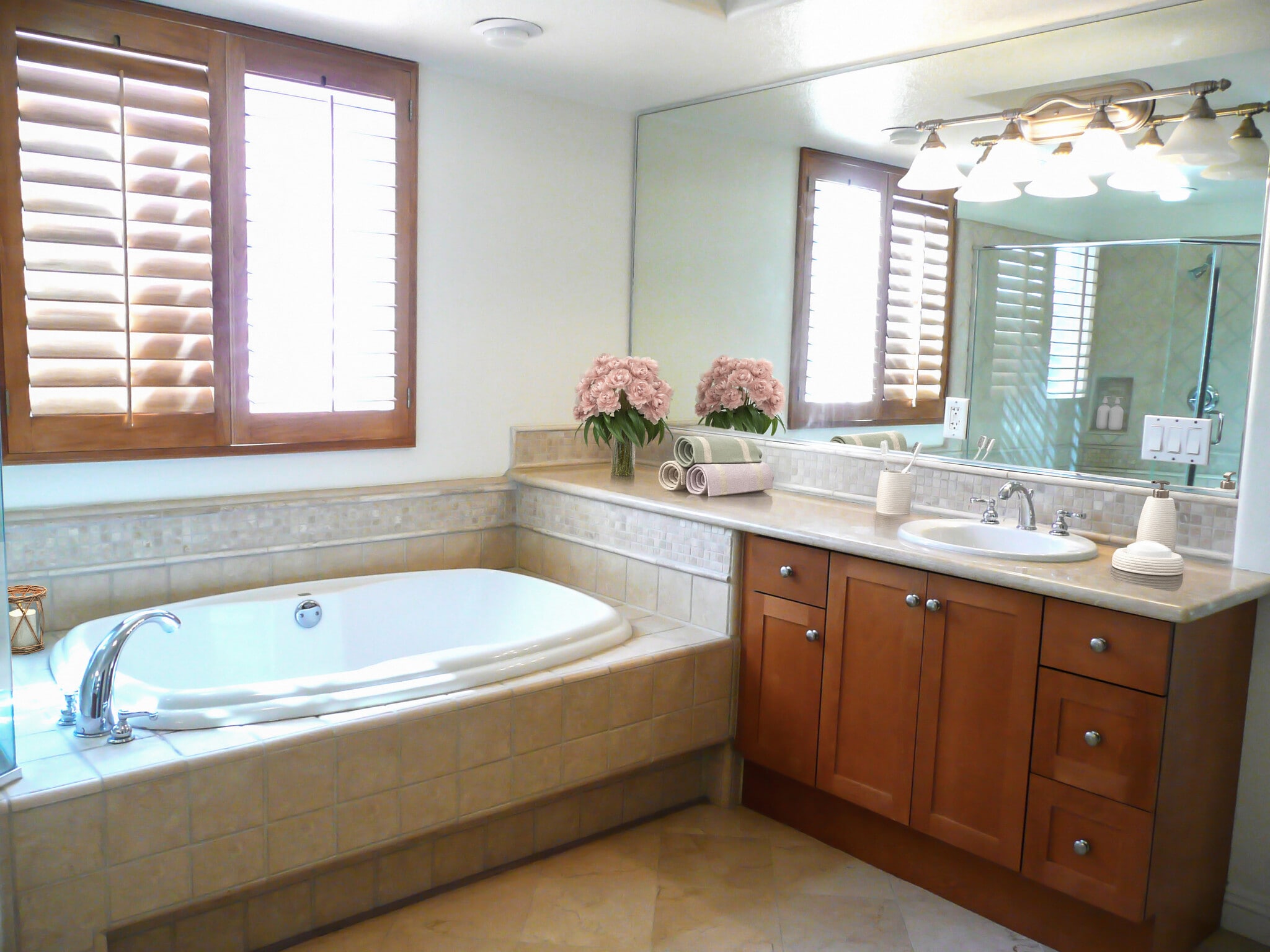 Building Photo - 5831 Seawalk Dr