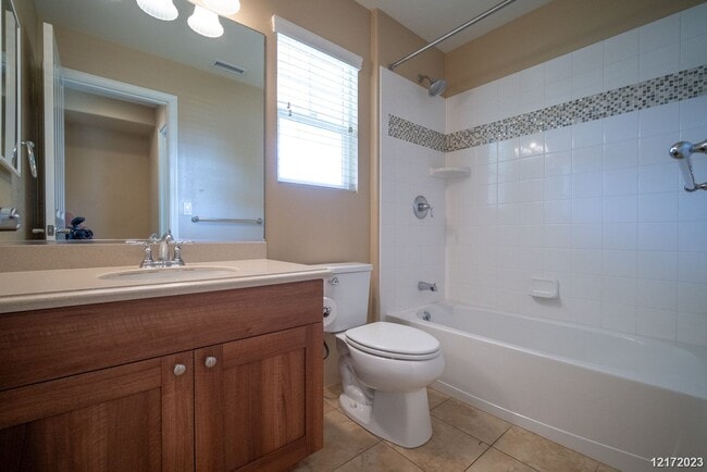 Building Photo - $5,100 / 4br - 1992ft2 - 4 BED 3 BATH HOME...