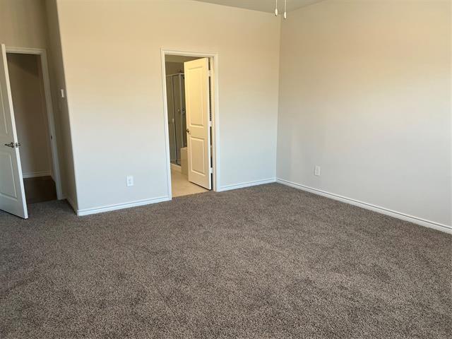 Building Photo - 10517 Breezeway Dr