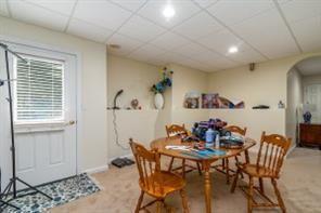 Building Photo - 675 Falls Lake Dr