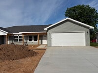 Building Photo - Last BRAND NEW 4BR Duplex left!!!