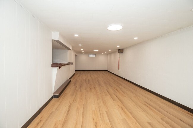 Building Photo - ? Remodeled Shivley 3 Bedroom, 1.5 Bathroom Home! ?