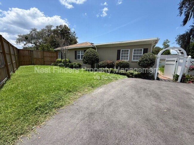 Building Photo - 1455 Riverbirch Ln