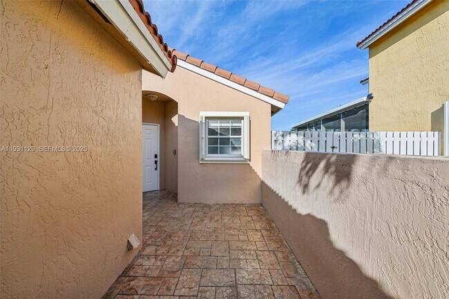 Building Photo - 1356 NW 192nd Ave