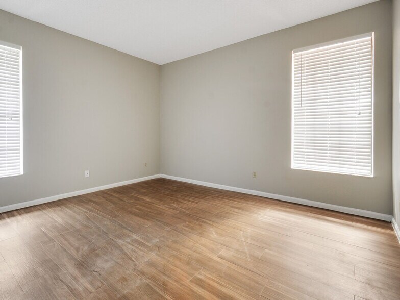 Building Photo - 1594 The 12th Fairway