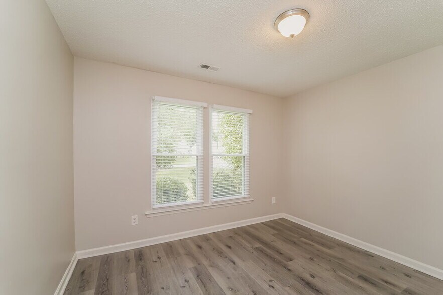 Building Photo - 3418 Stonemarsh Ct