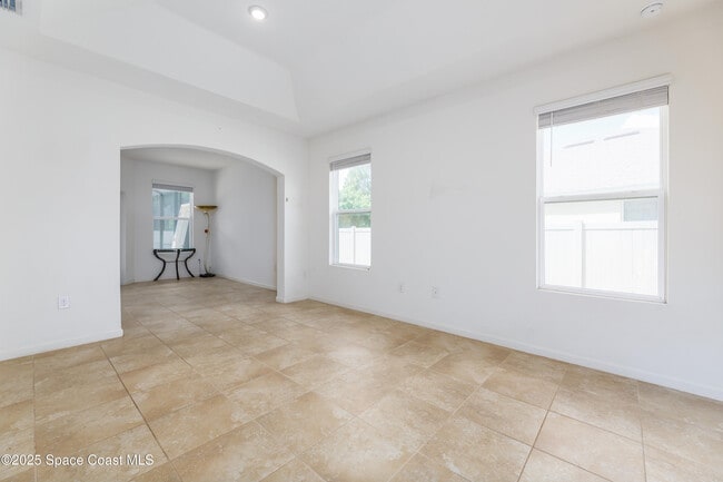 Building Photo - 632 Stonebriar Dr