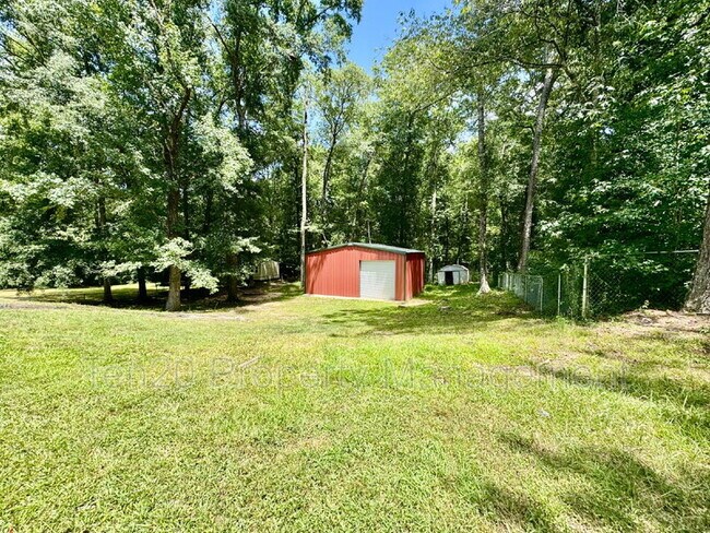 Building Photo - 173 Lee Rd 508
