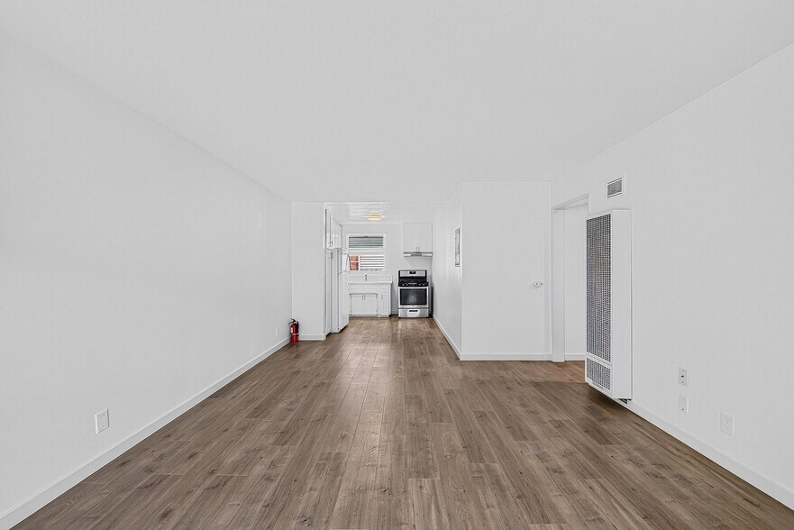 Building Photo - 1521 2nd St