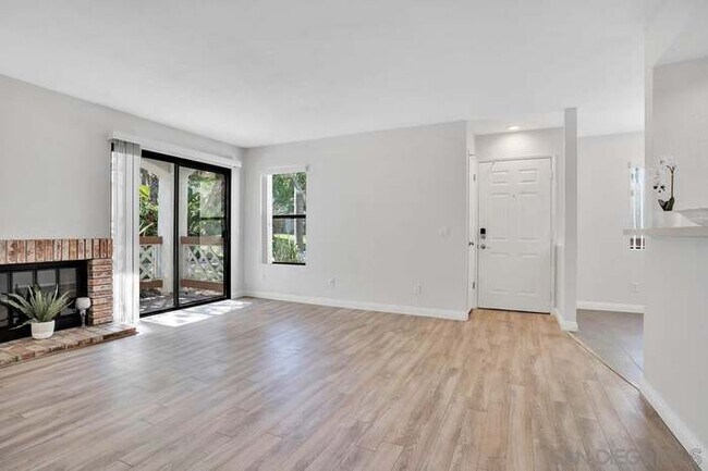 Building Photo - 9346 Twin Trails Dr