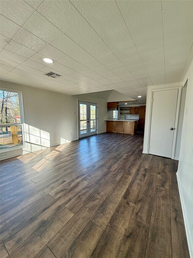 Building Photo - 457 Impala Dr