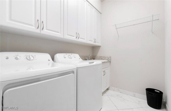 Building Photo - 4171 Crescent Ct