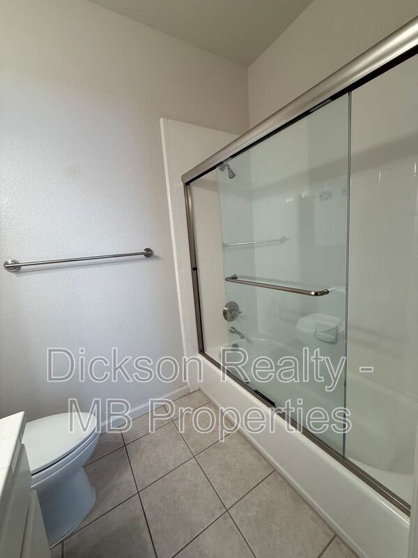Building Photo - 4550 Lynnfield Ct