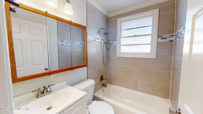 Building Photo - 4547 Post St