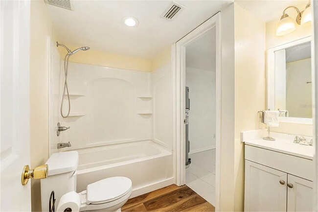 Building Photo - 4724 SW 67th Terrace