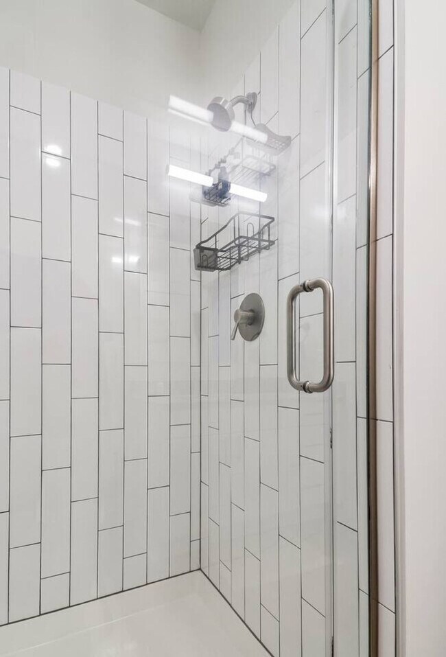 Building Photo - 4204 Greeley St