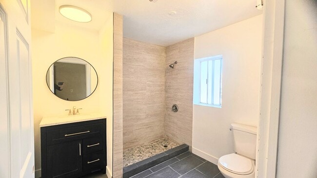 Building Photo - Rancho De Oro